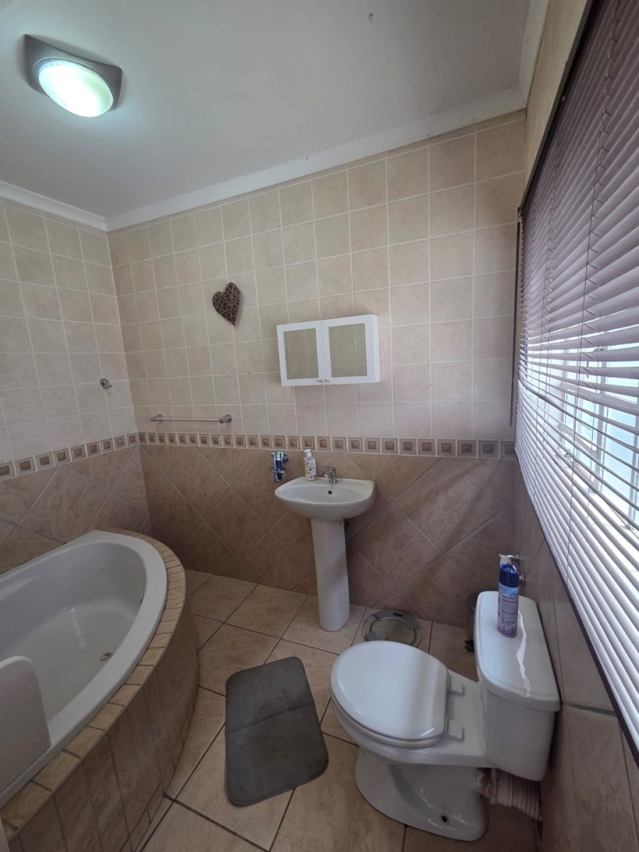 3 Bedroom Property for Sale in Flimieda North West
